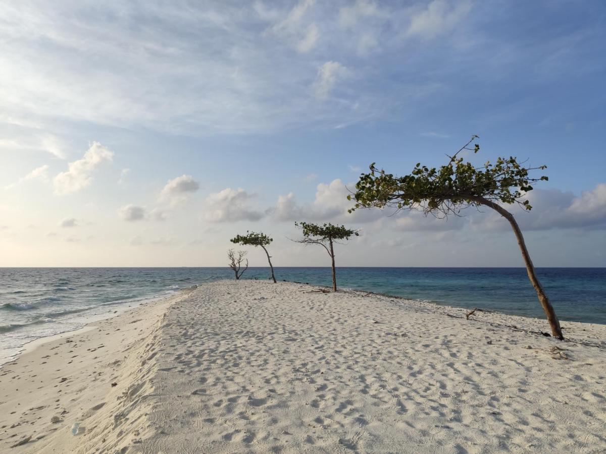 Ukulhas Villa Beach Hotel מראה חיצוני תמונה
