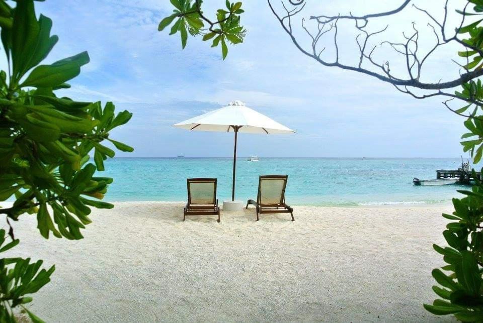 Ukulhas Villa Beach Hotel מראה חיצוני תמונה