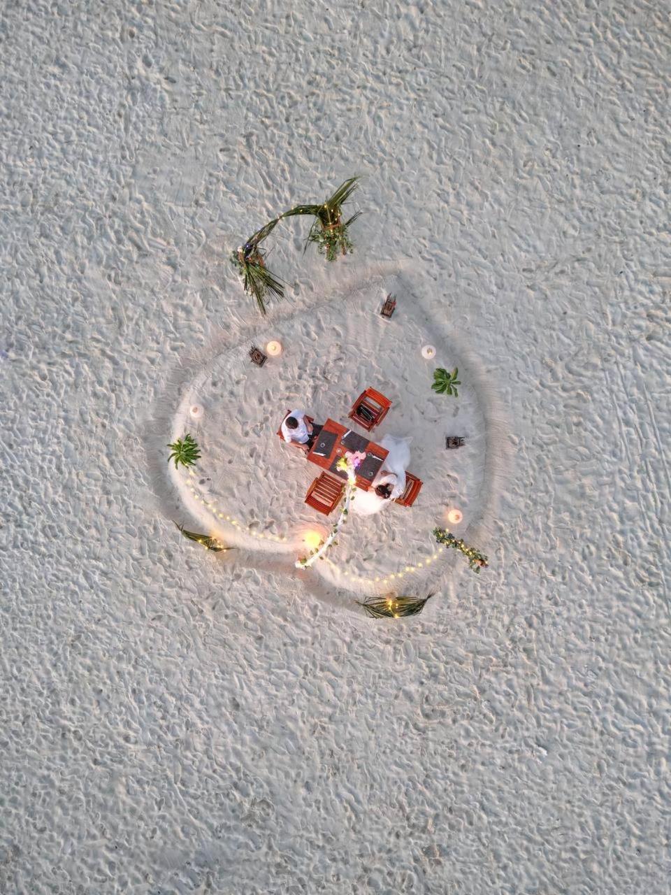 Ukulhas Villa Beach Hotel מראה חיצוני תמונה